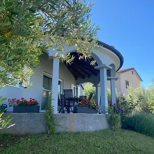  Ferienhaus Mihaela